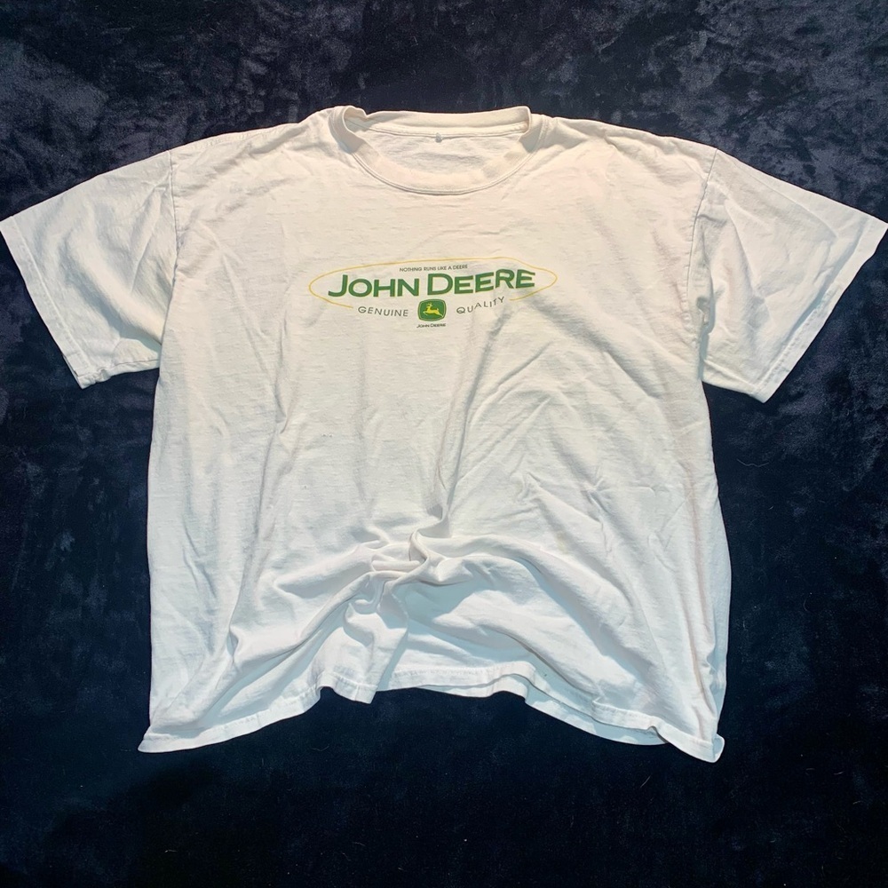 3/$15 Vintage 90s John Deere White and Green T-Shirt XL Distressed